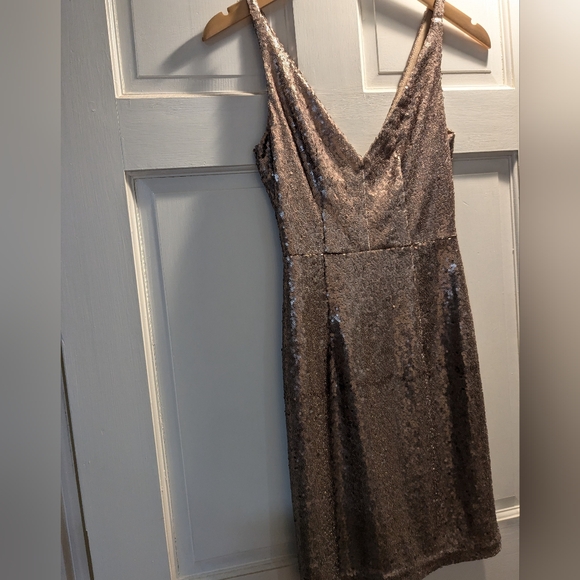 Lulus Champagne Showers Matte Bronze Sequin Bodycon Dress - XS - Picture 13 of 14